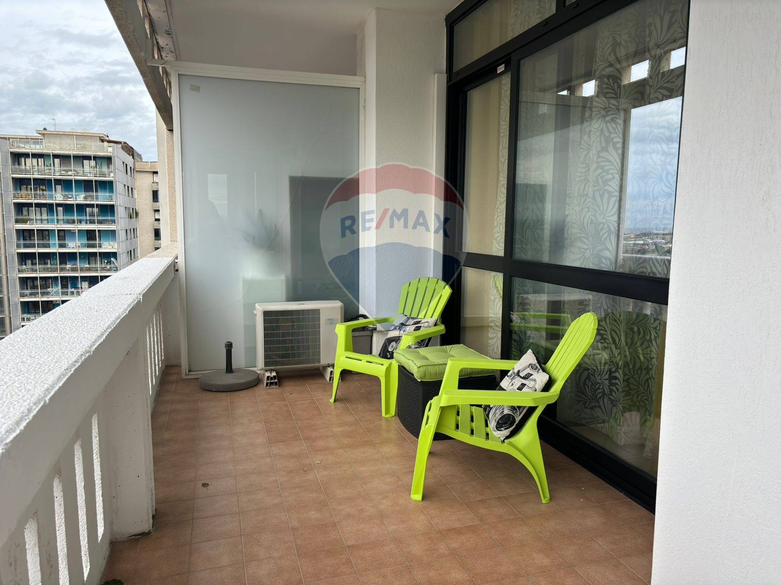 Appartamento di  3 vani /95 mq  a Bari - Poggiofranco (zona Poggiofranco)