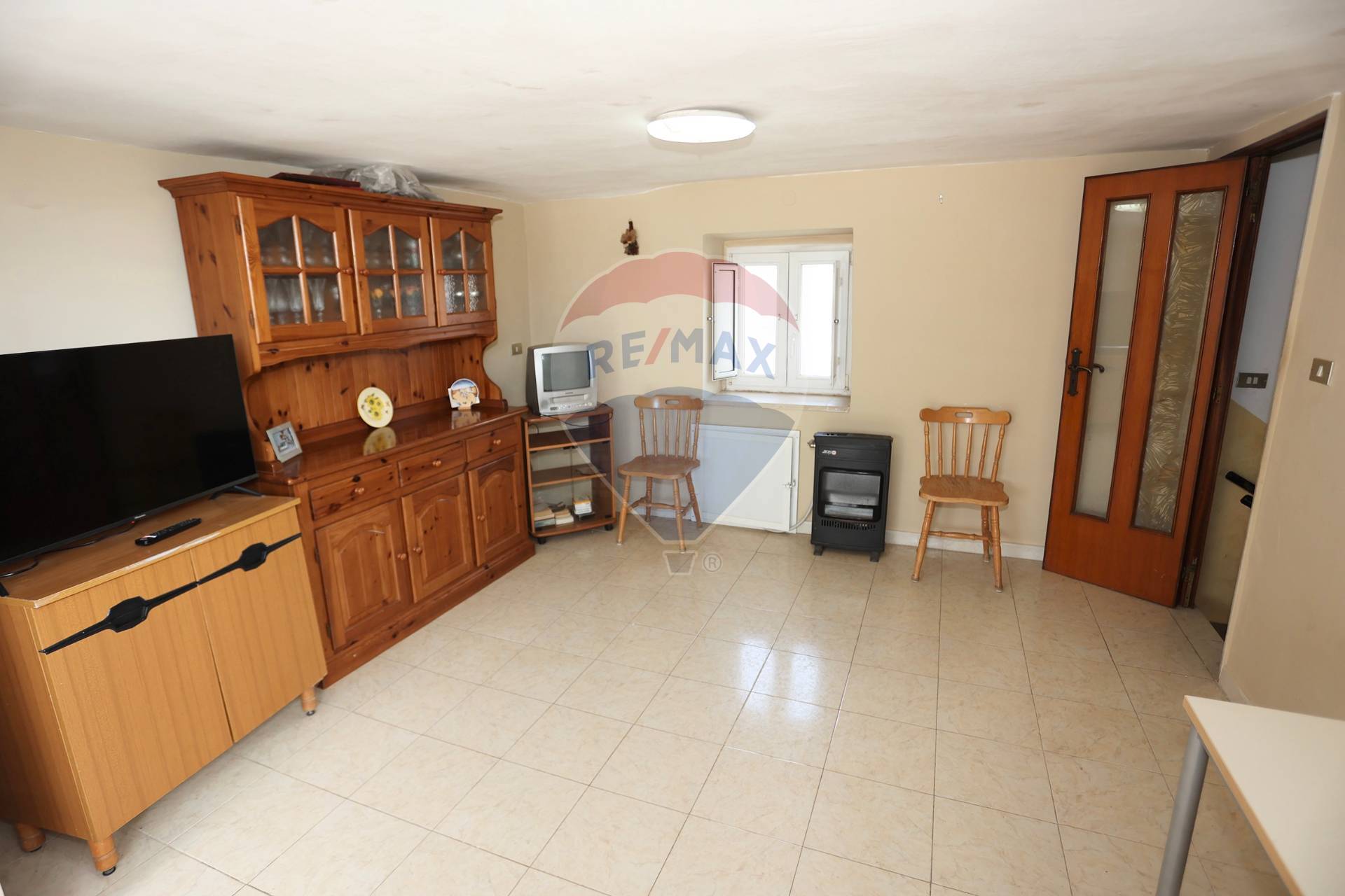 Casa indipendente di  3 vani /90 mq  a Adelfia