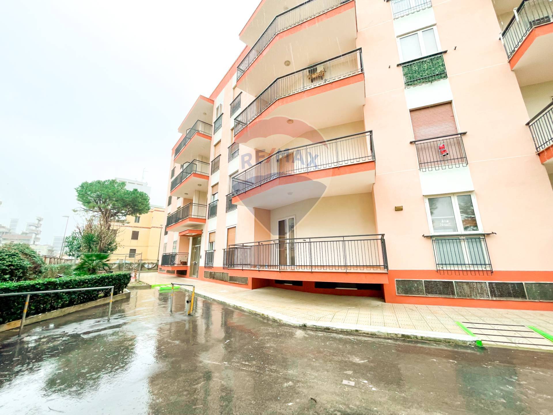 Appartamento di  4 vani /114 mq  a Bari - Fesca (zona Fesca)