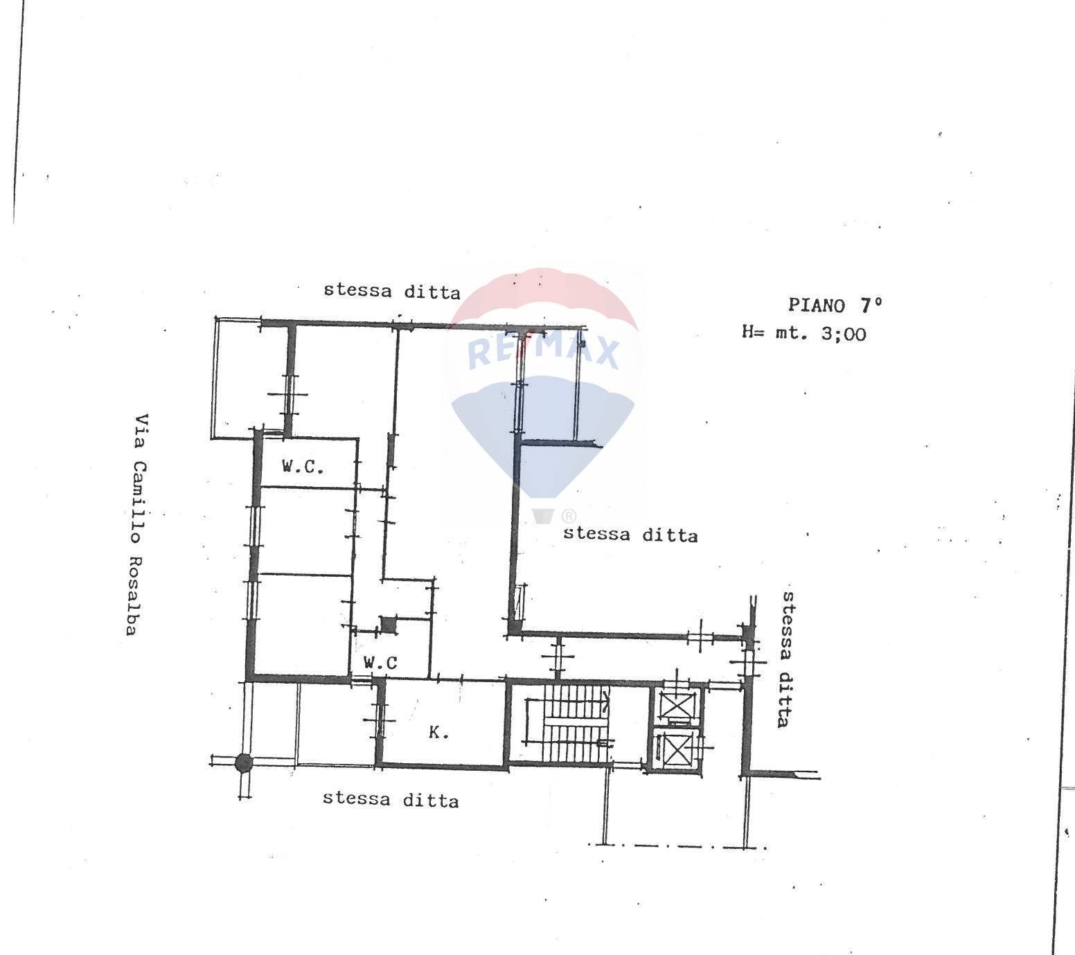 Appartamento di  5 vani /151 mq  a Bari - Poggiofranco (zona Poggiofranco)