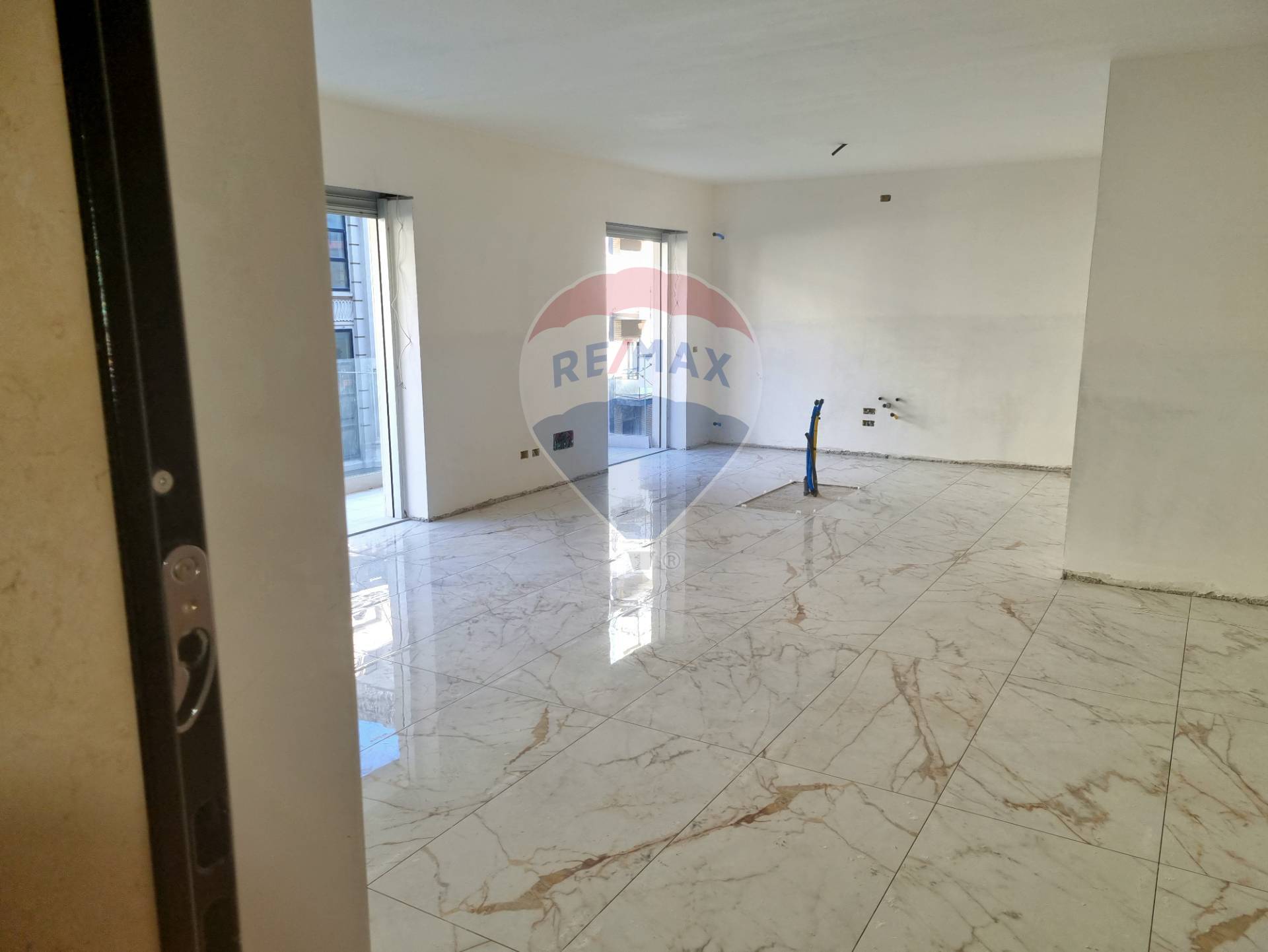 Appartamento di  5 vani /140 mq  a Bari - Murat (zona Murat)