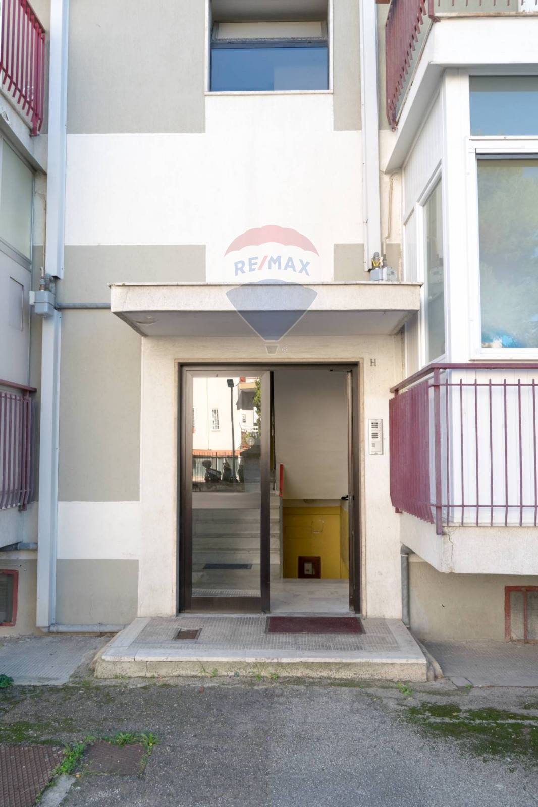 Appartamento di  6 vani /115 mq  a Bari - San Pasquale alta (zona S. Pasquale)