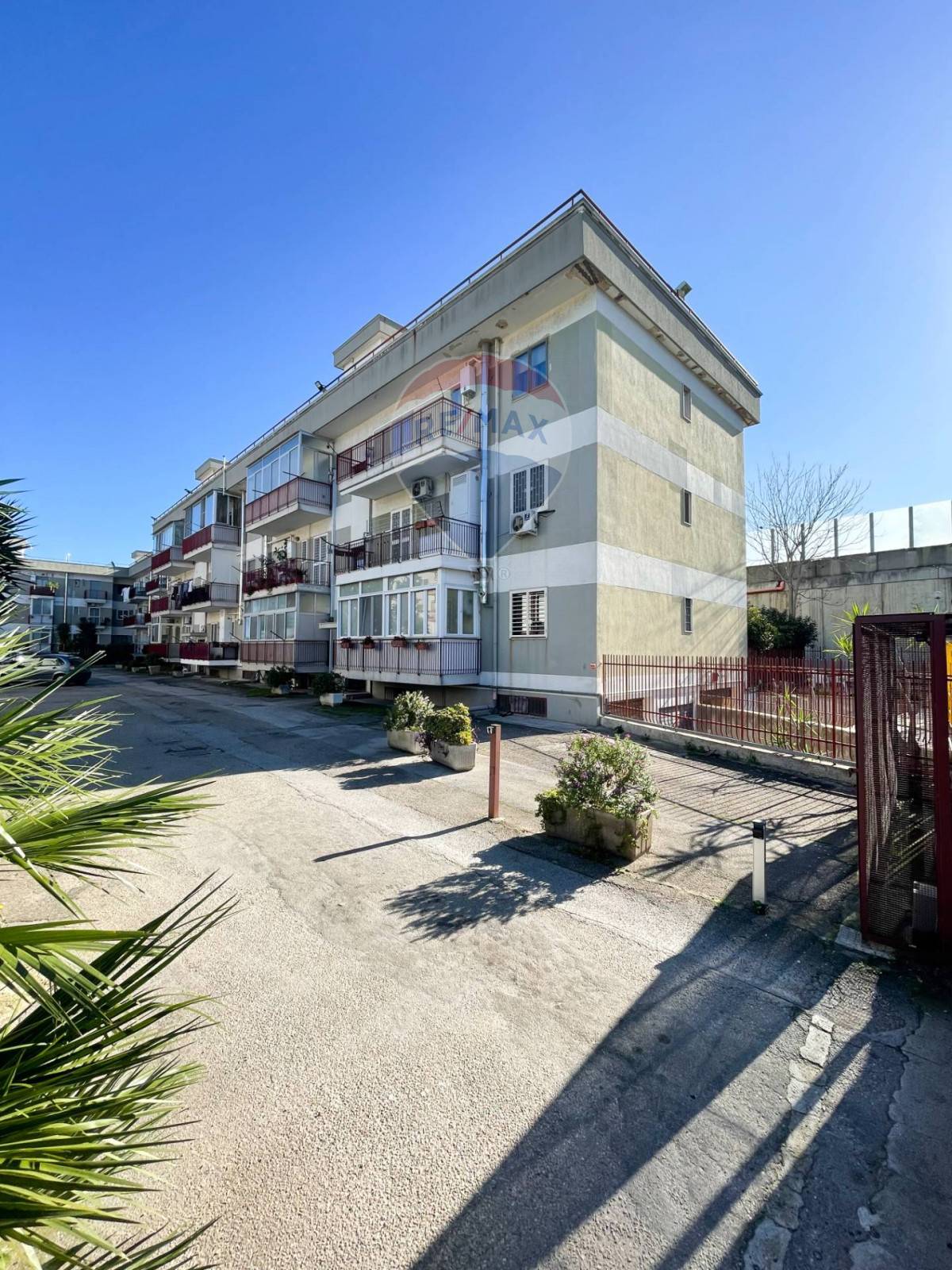 Appartamento di  6 vani /115 mq  a Bari - San Pasquale alta (zona S. Pasquale)