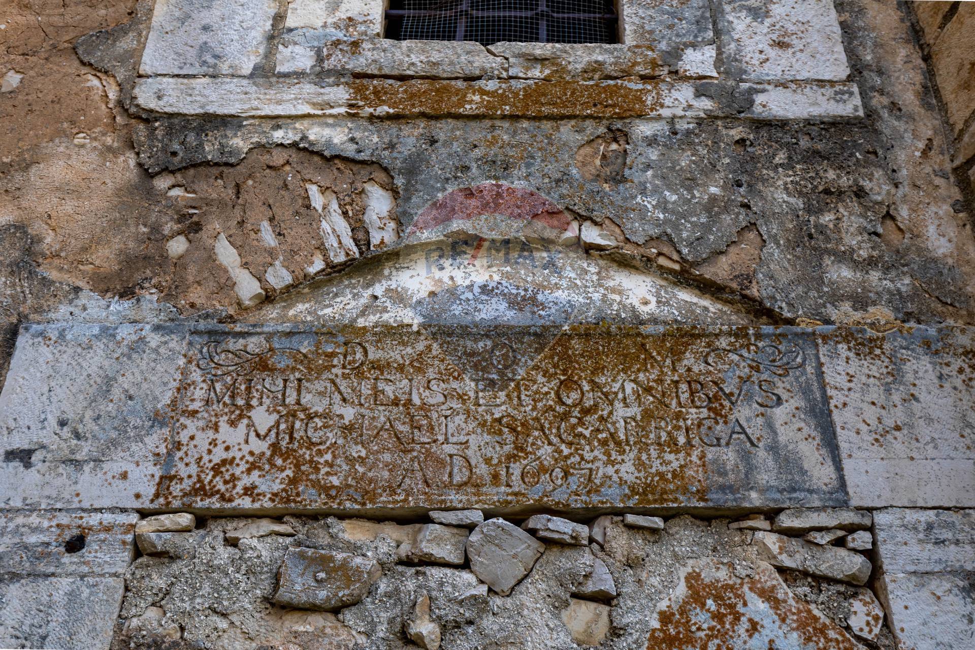 Rustico / Casale / Masseria di  6 vani /621 mq  a Giovinazzo