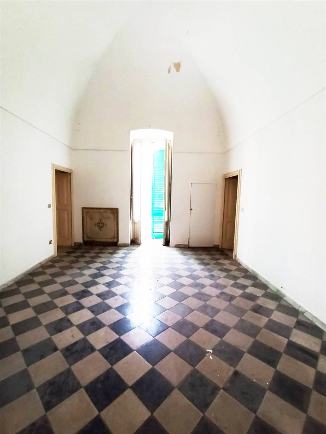 Palazzo / Stabile di  6 vani /322 mq  a Monopoli