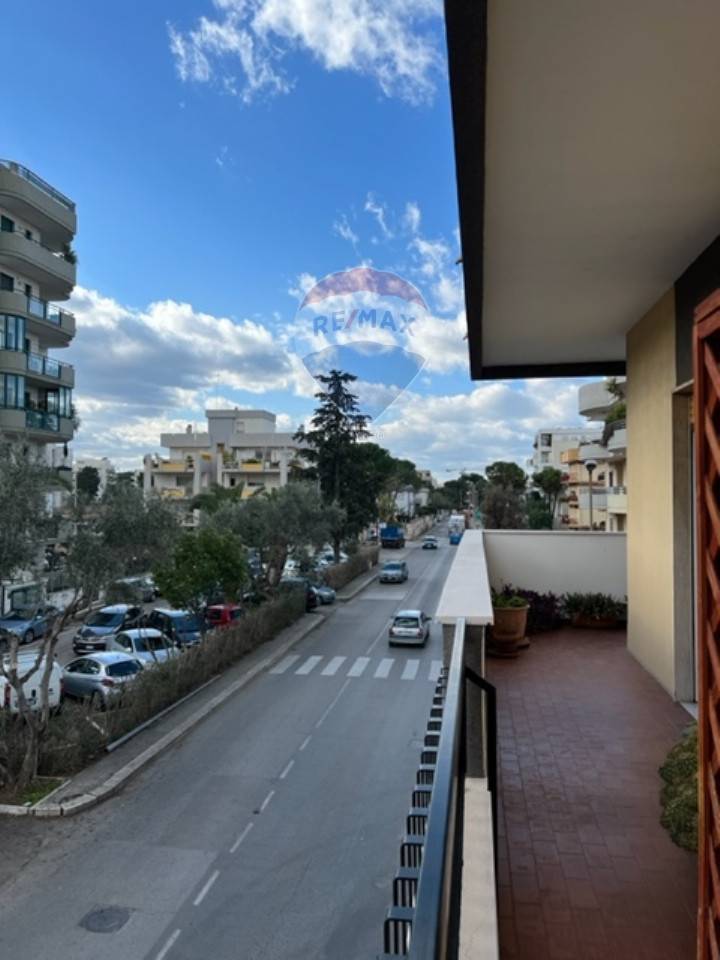 Appartamento di  3 vani /95 mq  a Bari - San Pasquale alta (zona S. Pasquale)