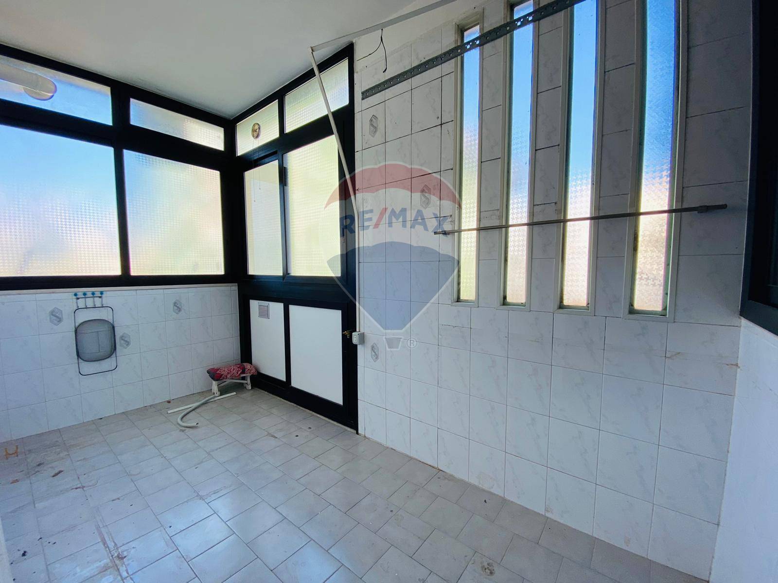 Appartamento di  3 vani /96 mq  a Bari - San Paolo (zona San Paolo)