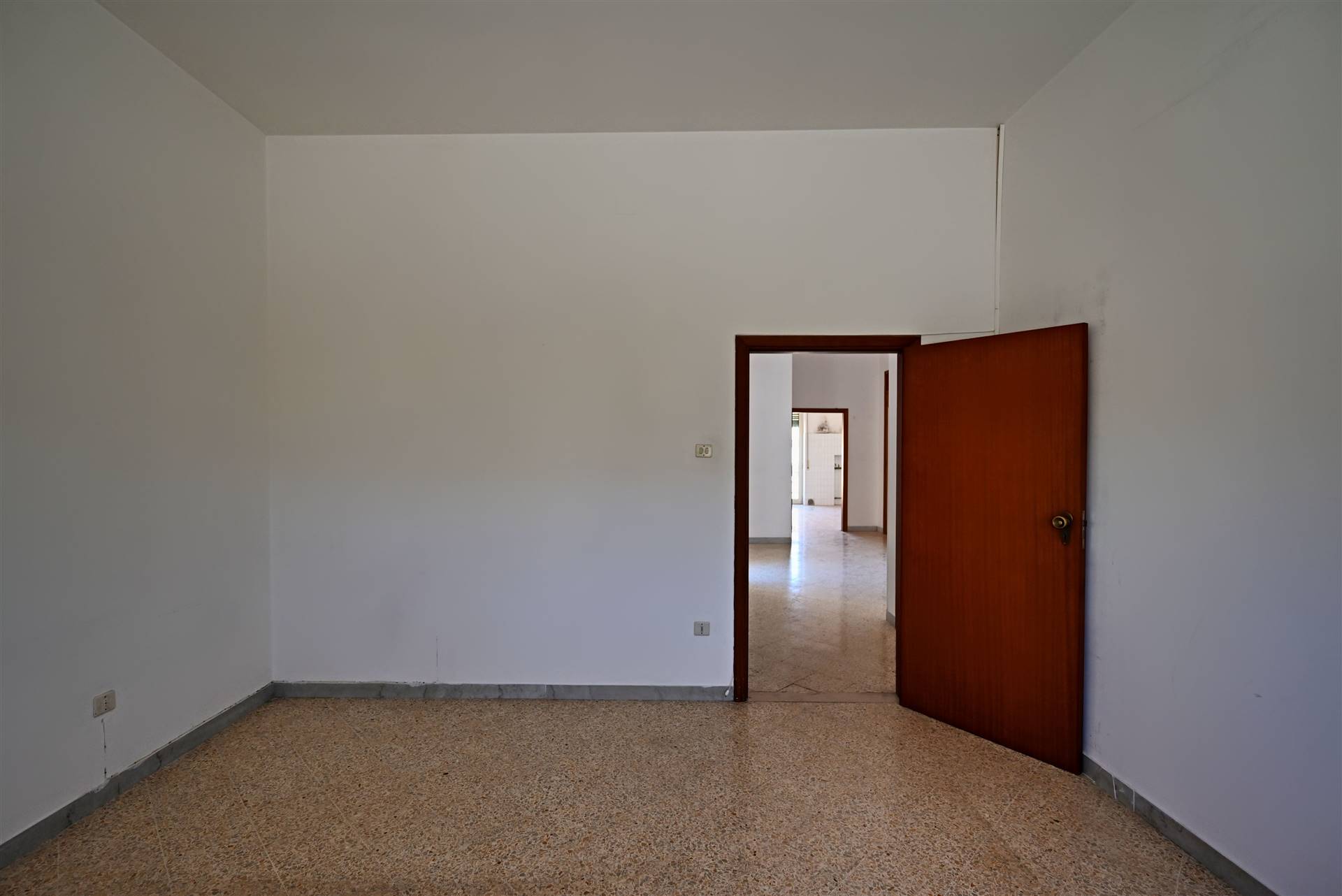 Appartamento di  4 vani /100 mq  a Castellana Grotte