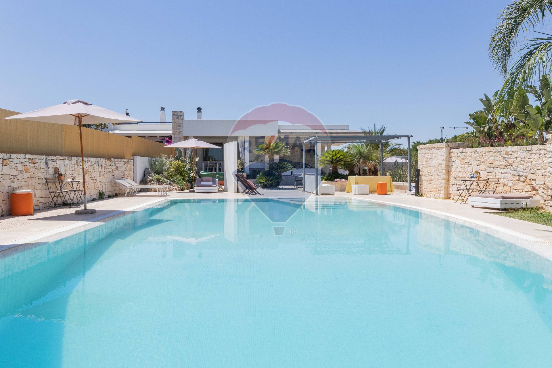 Villa (zona residenziale) di  6 vani /450 mq  a Polignano a Mare