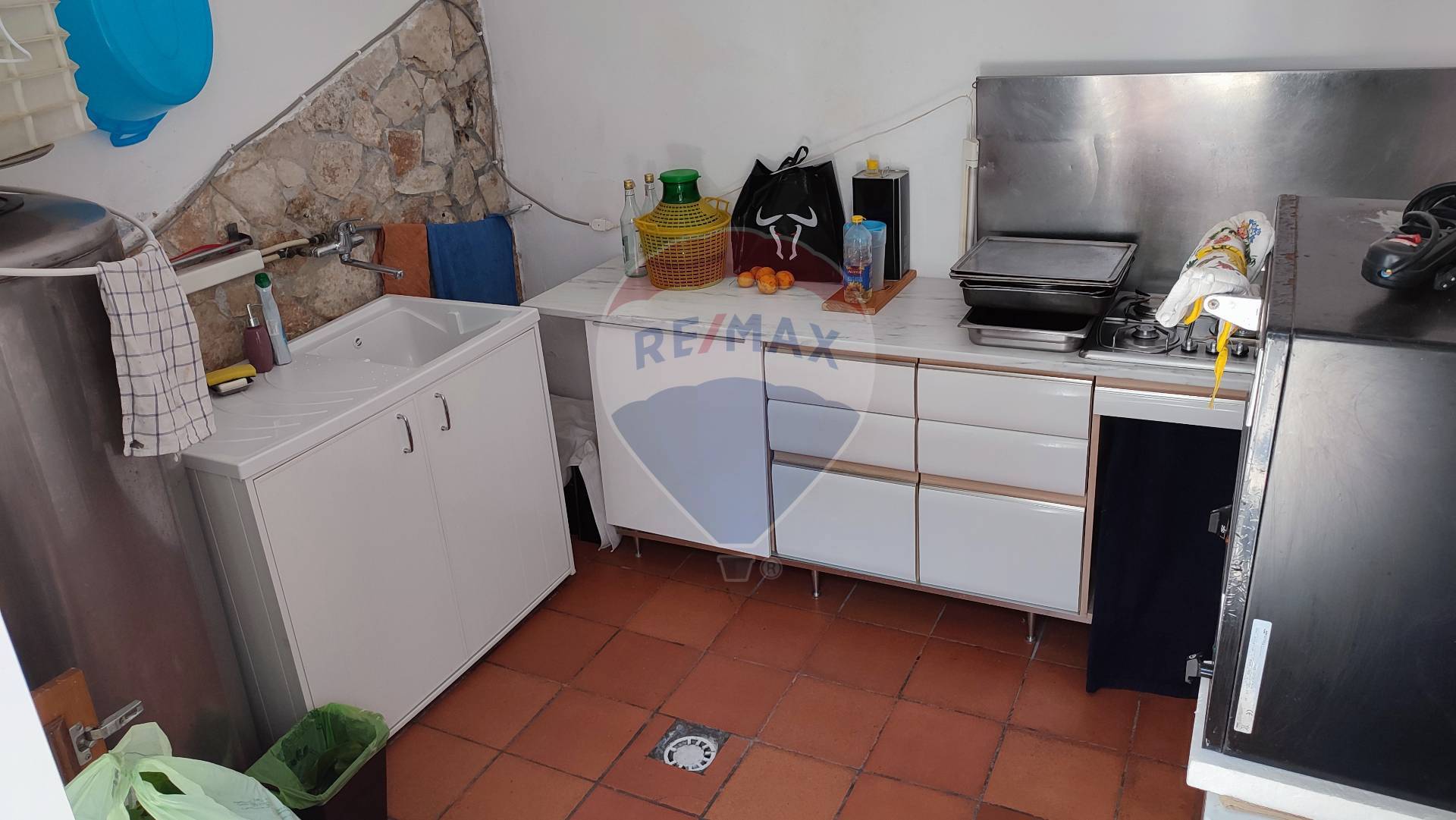 Casa indipendente di  6 vani /522 mq  a Toritto