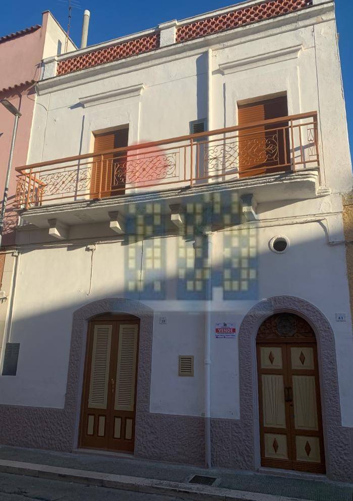 Casa indipendente di  2 vani /90 mq  a San Ferdinando di Puglia (zona CENTRO)