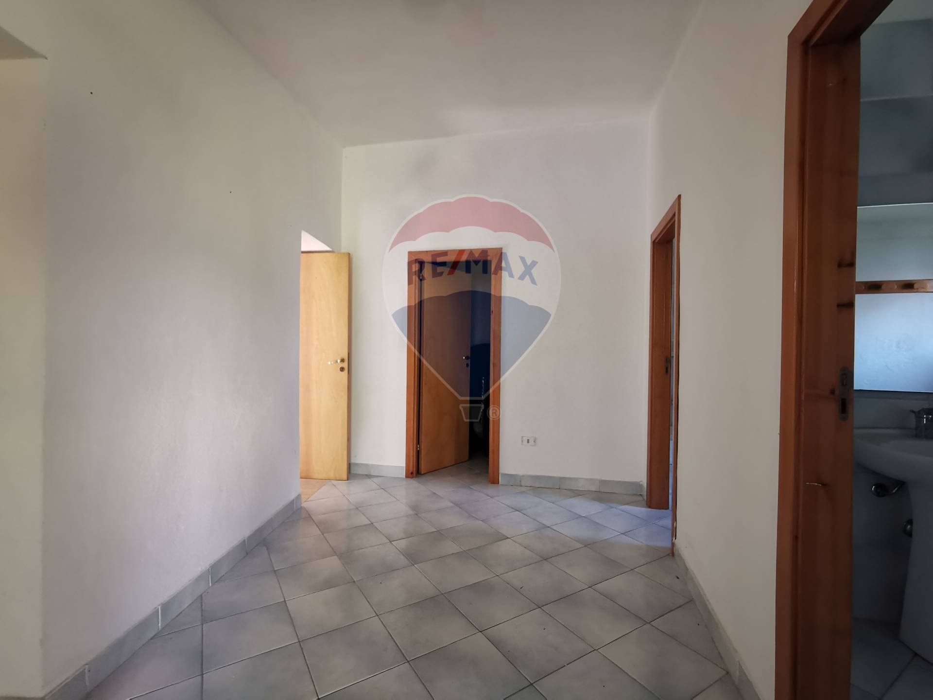 Casa indipendente di  6 vani /420 mq  a Bari - Poggiofranco (zona Poggiofranco)