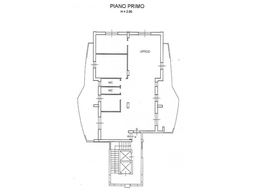 Ufficio/172 mq  a Bari - Picone (zona Picone)