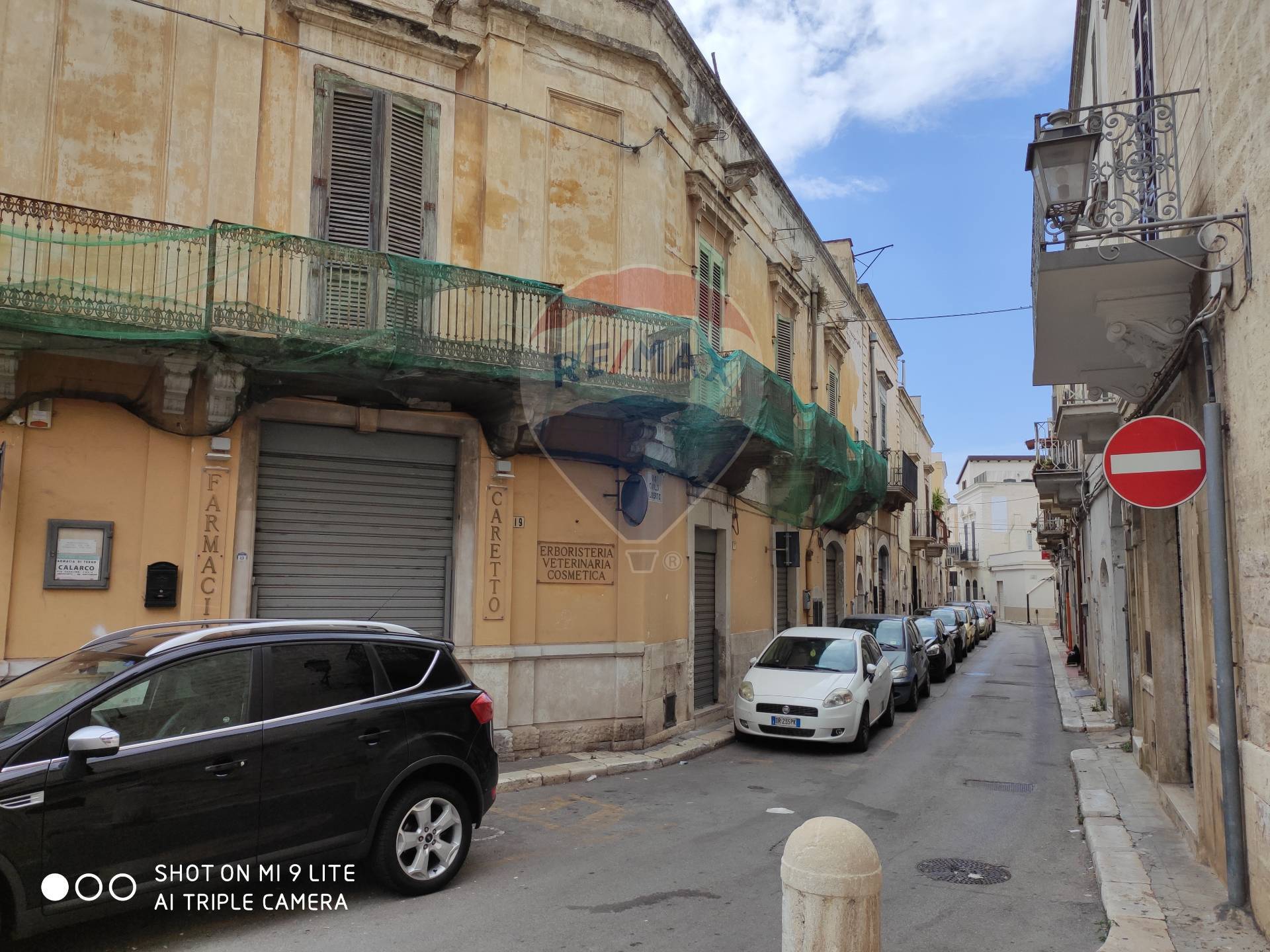 Casa indipendente di  6 vani /747 mq  a Triggiano