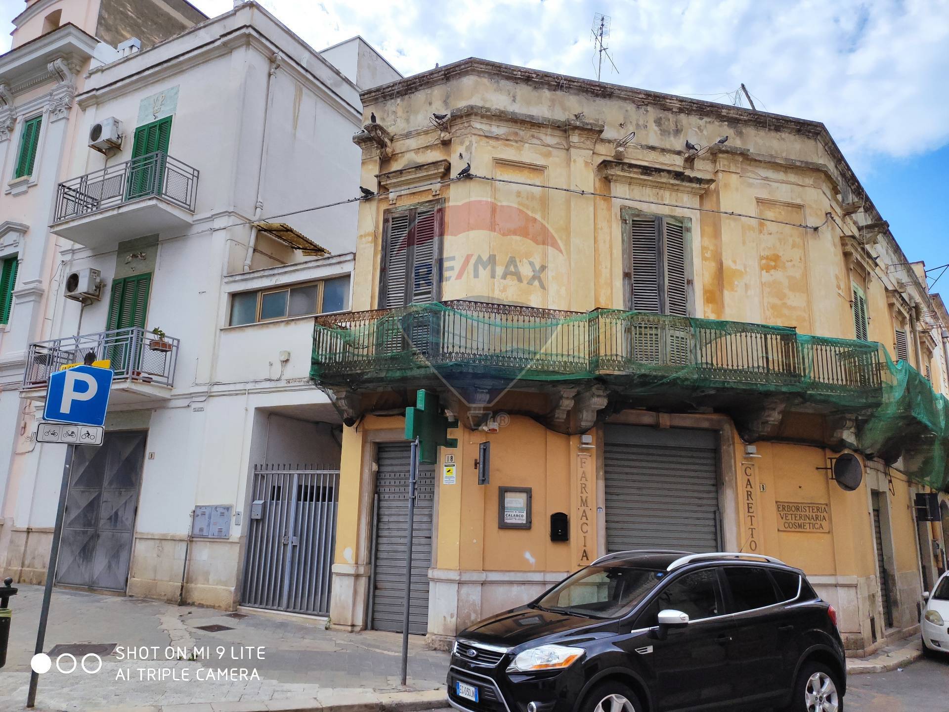 Casa indipendente di  6 vani /747 mq  a Triggiano