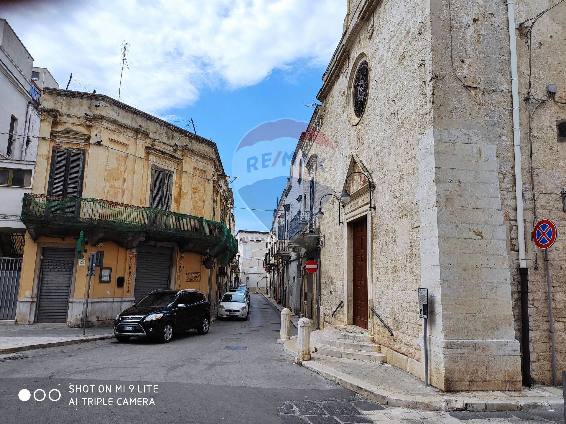 Casa indipendente di  6 vani /747 mq  a Triggiano