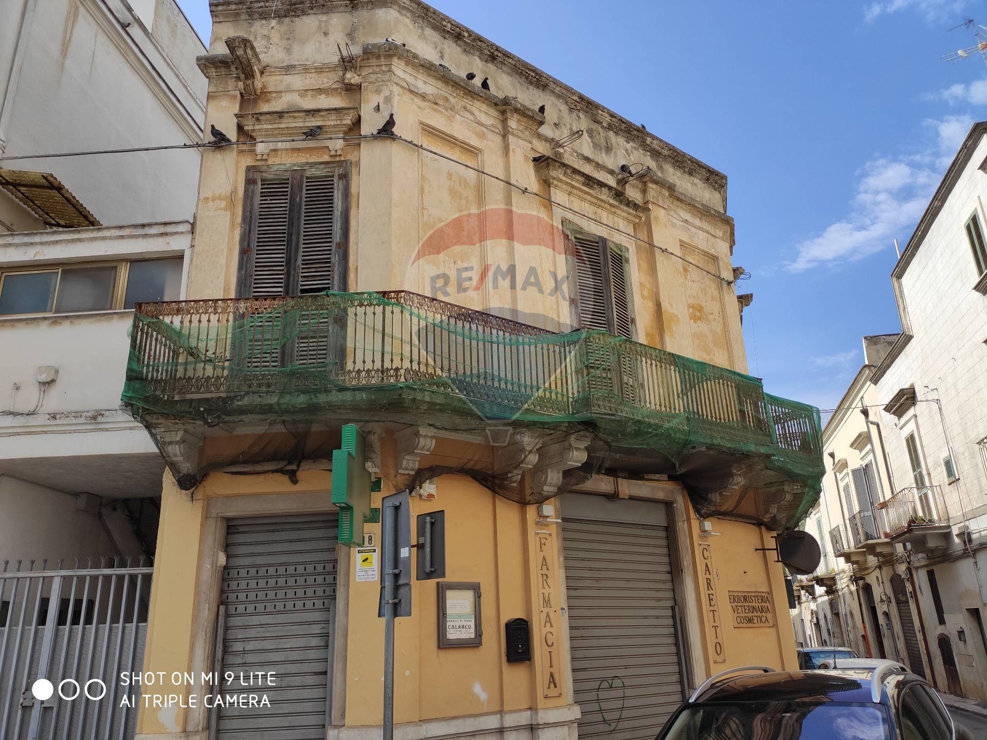 Casa indipendente di  6 vani /747 mq  a Triggiano