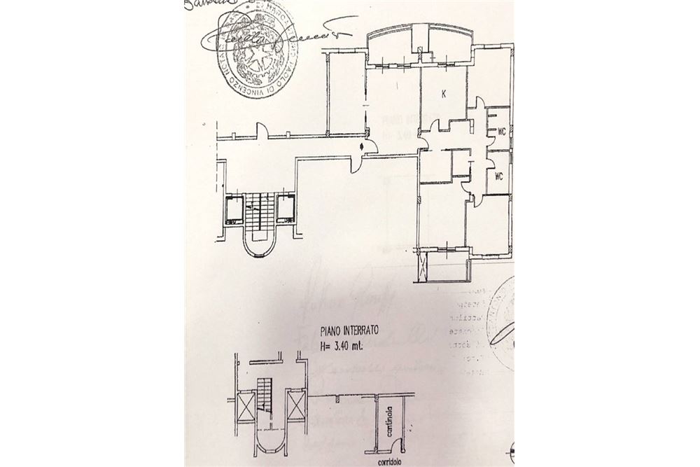 Appartamento di  6 vani /180 mq  a Bari - Poggiofranco (zona Poggiofranco)